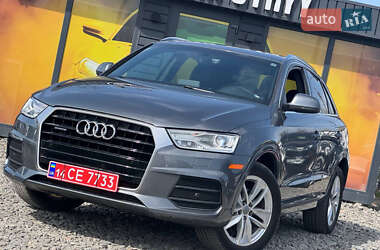 Внедорожник / Кроссовер Audi Q3 2016 в 