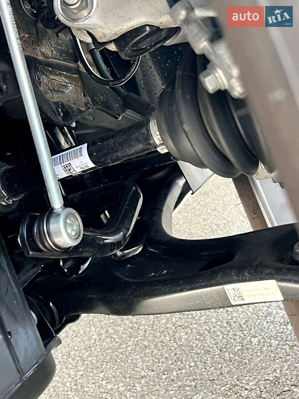 Внедорожник / Кроссовер Audi Q3 2024 в Киеве