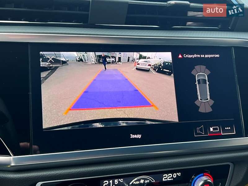 Внедорожник / Кроссовер Audi Q3 2024 в Киеве