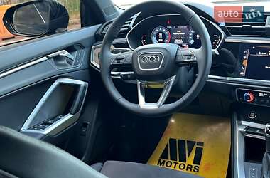 Внедорожник / Кроссовер Audi Q3 2024 в 