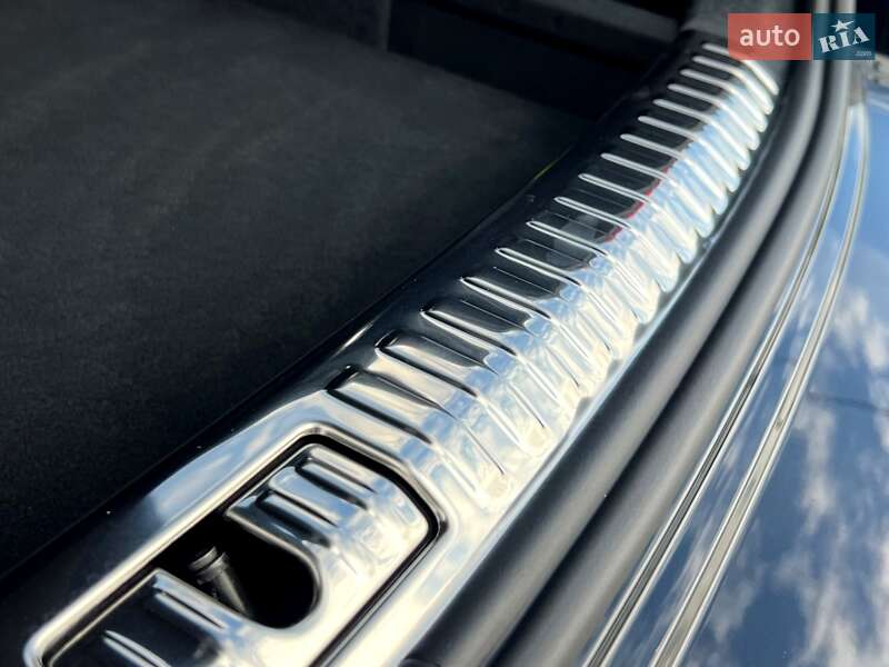 Внедорожник / Кроссовер Audi Q3 2024 в Киеве