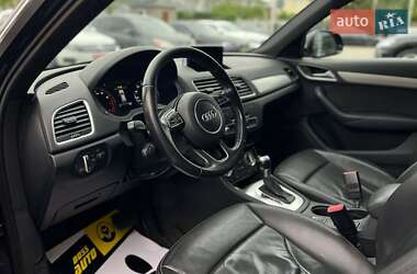 Внедорожник / Кроссовер Audi Q3 2014 в 
