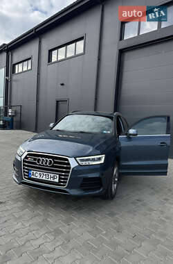 Позашляховик / Кросовер Audi Q3 2015 в 