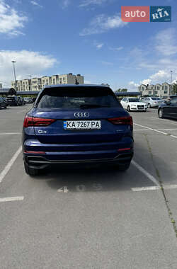 Позашляховик / Кросовер Audi Q3 2023 в 