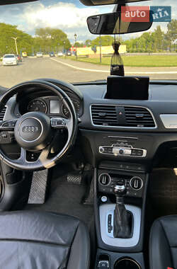 Внедорожник / Кроссовер Audi Q3 2016 в 