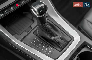 Позашляховик / Кросовер Audi Q3 2020 в 