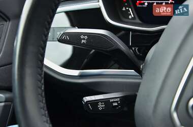 Внедорожник / Кроссовер Audi Q3 2019 в 