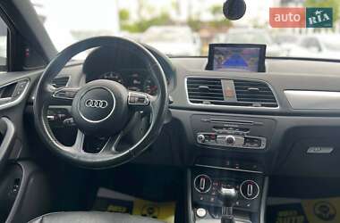 Внедорожник / Кроссовер Audi Q3 2016 в 
