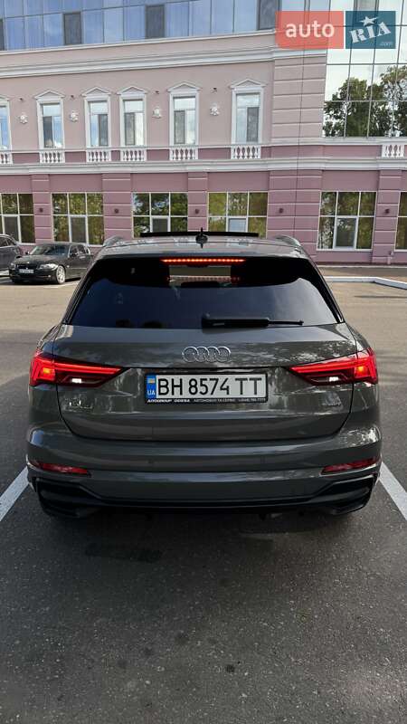 Позашляховик / Кросовер Audi Q3 2020 в Одесі