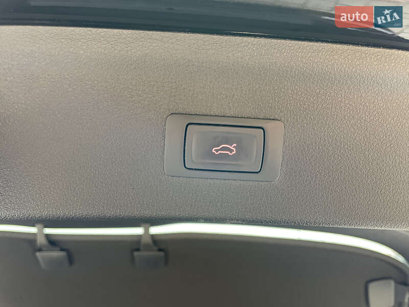 Внедорожник / Кроссовер Audi Q3 2014 в Львове