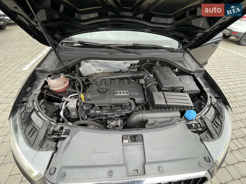 Внедорожник / Кроссовер Audi Q3 2014 в Львове