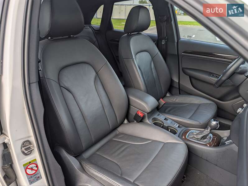 Внедорожник / Кроссовер Audi Q3 2015 в Киеве