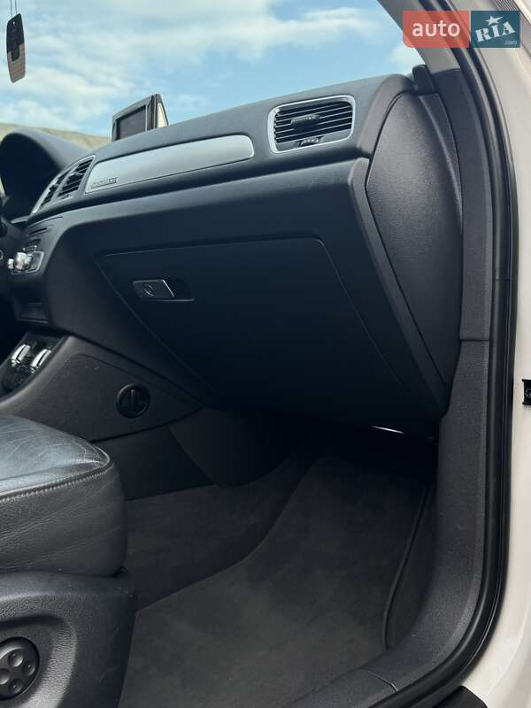 Позашляховик / Кросовер Audi Q3 2015 в Радивиліві