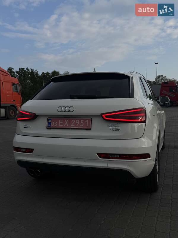 Позашляховик / Кросовер Audi Q3 2015 в Радивиліві