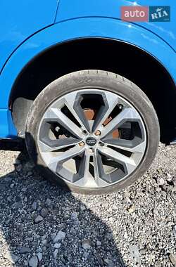 Внедорожник / Кроссовер Audi Q3 2020 в 