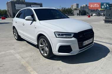 Внедорожник / Кроссовер Audi Q3 2017 в Киеве