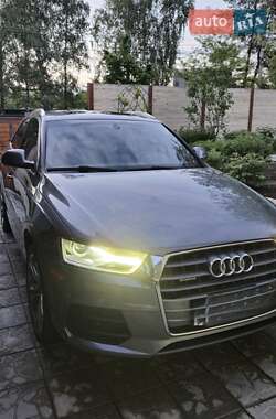 Внедорожник / Кроссовер Audi Q3 2016 в 