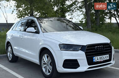 Внедорожник / Кроссовер Audi Q3 2017 в 