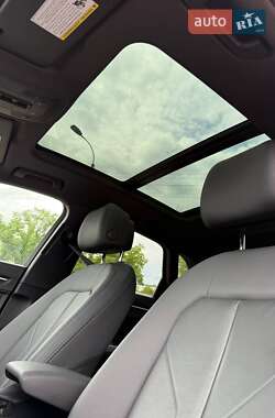 Позашляховик / Кросовер Audi Q3 2020 в 