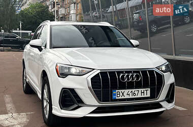 Позашляховик / Кросовер Audi Q3 2021 в Києві