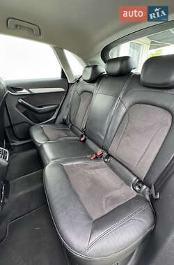 Внедорожник / Кроссовер Audi Q3 2013 в 