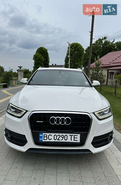 Позашляховик / Кросовер Audi Q3 2014 в 