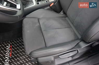 Внедорожник / Кроссовер Audi Q3 2023 в 