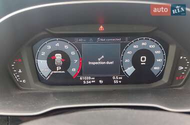 Внедорожник / Кроссовер Audi Q3 2019 в 