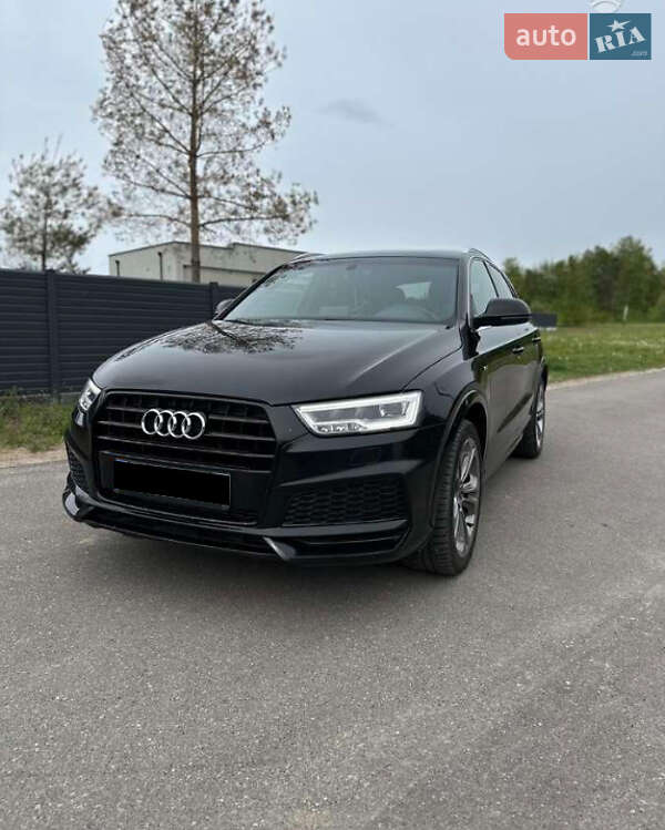 Внедорожник / Кроссовер Audi Q3 2017 в 