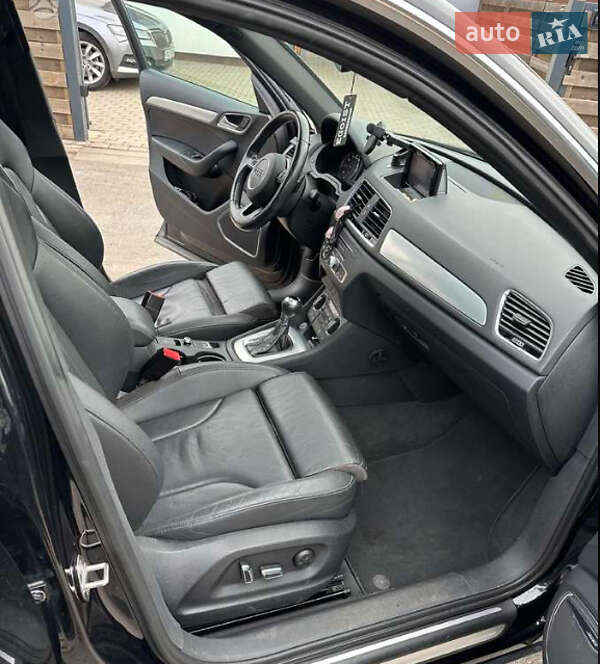 Внедорожник / Кроссовер Audi Q3 2017 в Киеве