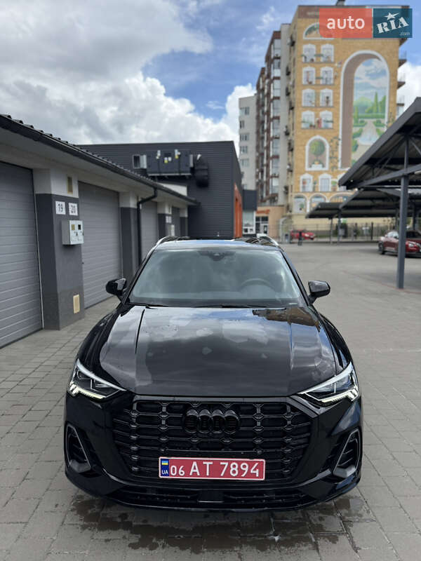 Внедорожник / Кроссовер Audi Q3 2022 в Житомире фото 3 Внедорожник / Кроссовер Audi Q3 2022 в Житомире