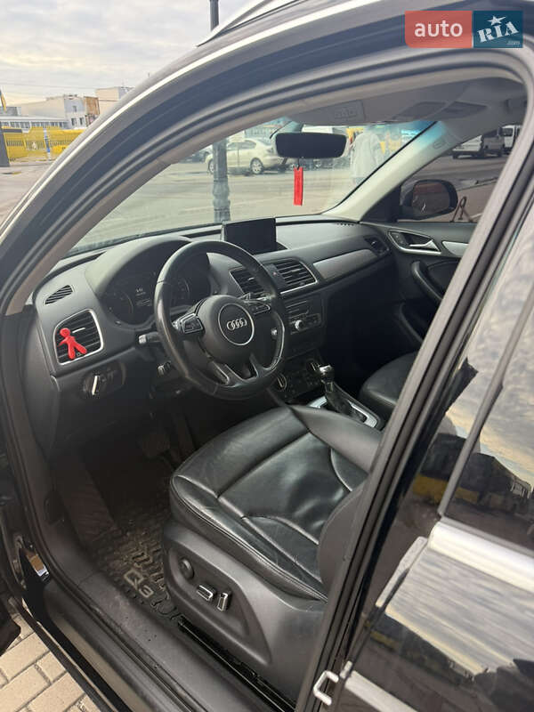 Позашляховик / Кросовер Audi Q3 2015 в Києві