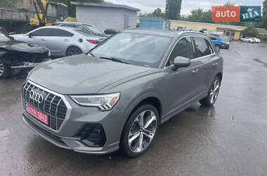 Внедорожник / Кроссовер Audi Q3 2019 в 