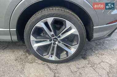 Внедорожник / Кроссовер Audi Q3 2019 в 