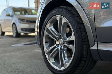 Внедорожник / Кроссовер Audi Q3 2014 в 