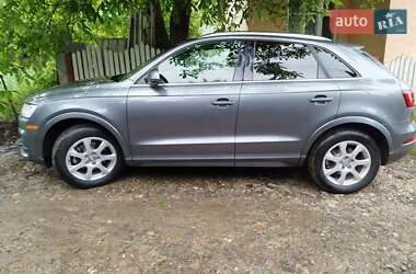 Позашляховик / Кросовер Audi Q3 2016 в 