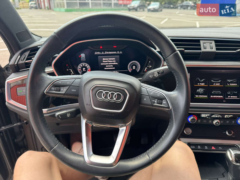 Внедорожник / Кроссовер Audi Q3 2020 в Одессе