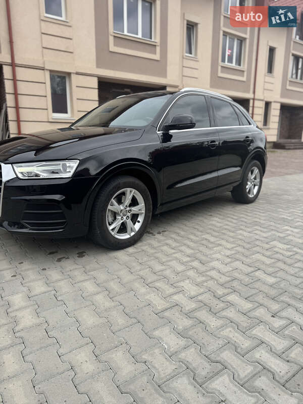 Позашляховик / Кросовер Audi Q3 2016 в Чернівцях фото 5 Позашляховик / Кросовер Audi Q3 2016 в Чернівцях