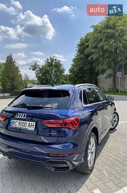 Внедорожник / Кроссовер Audi Q3 2021 в 