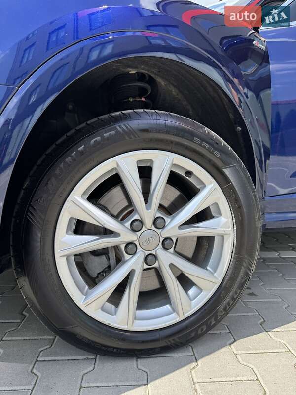 Внедорожник / Кроссовер Audi Q3 2021 в Львове