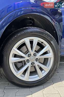 Внедорожник / Кроссовер Audi Q3 2021 в 