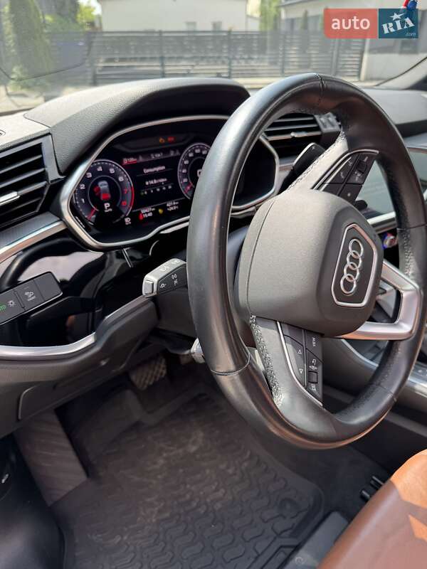 Внедорожник / Кроссовер Audi Q3 2021 в Львове