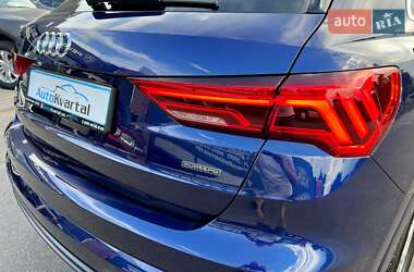 Внедорожник / Кроссовер Audi Q3 2021 в 