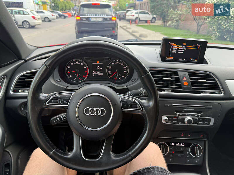 Внедорожник / Кроссовер Audi Q3 2016 в Киеве