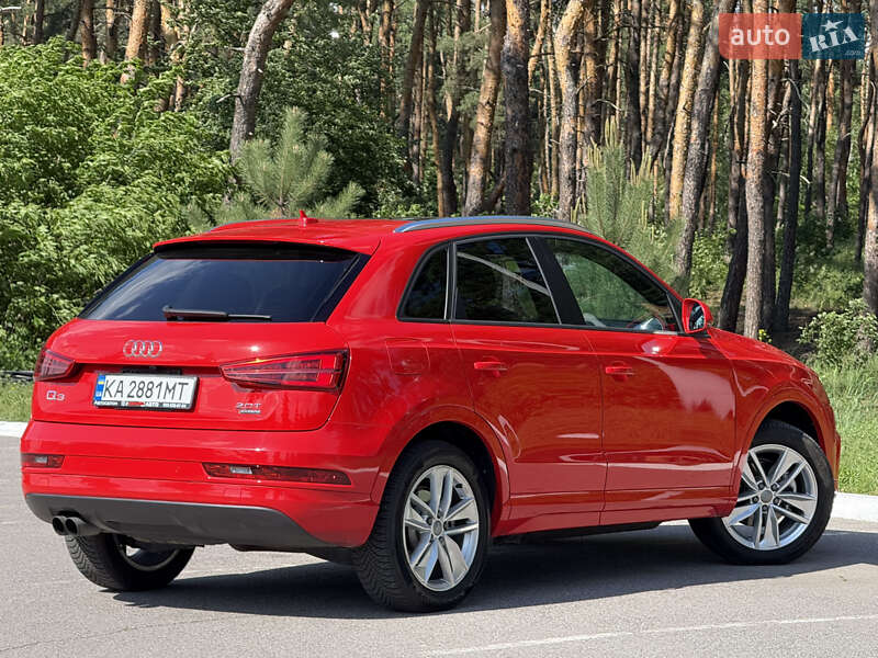 Внедорожник / Кроссовер Audi Q3 2016 в Киеве