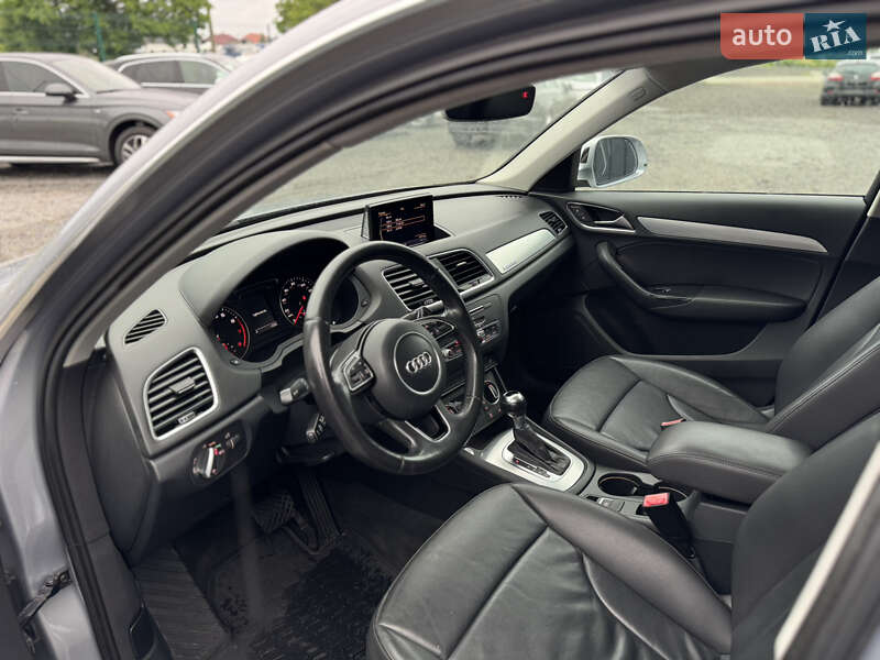Позашляховик / Кросовер Audi Q3 2015 в Луцьку