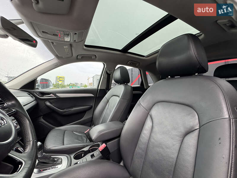 Позашляховик / Кросовер Audi Q3 2015 в Луцьку