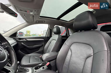 Внедорожник / Кроссовер Audi Q3 2015 в 