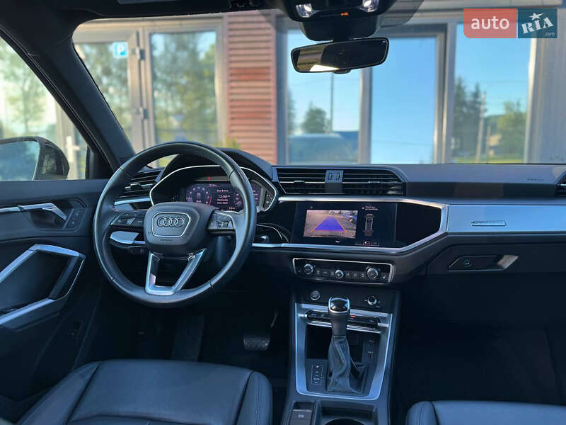 Позашляховик / Кросовер Audi Q3 2019 в Львові