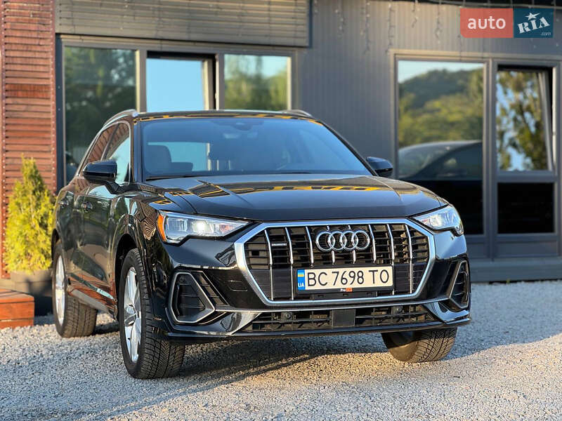Позашляховик / Кросовер Audi Q3 2019 в Львові